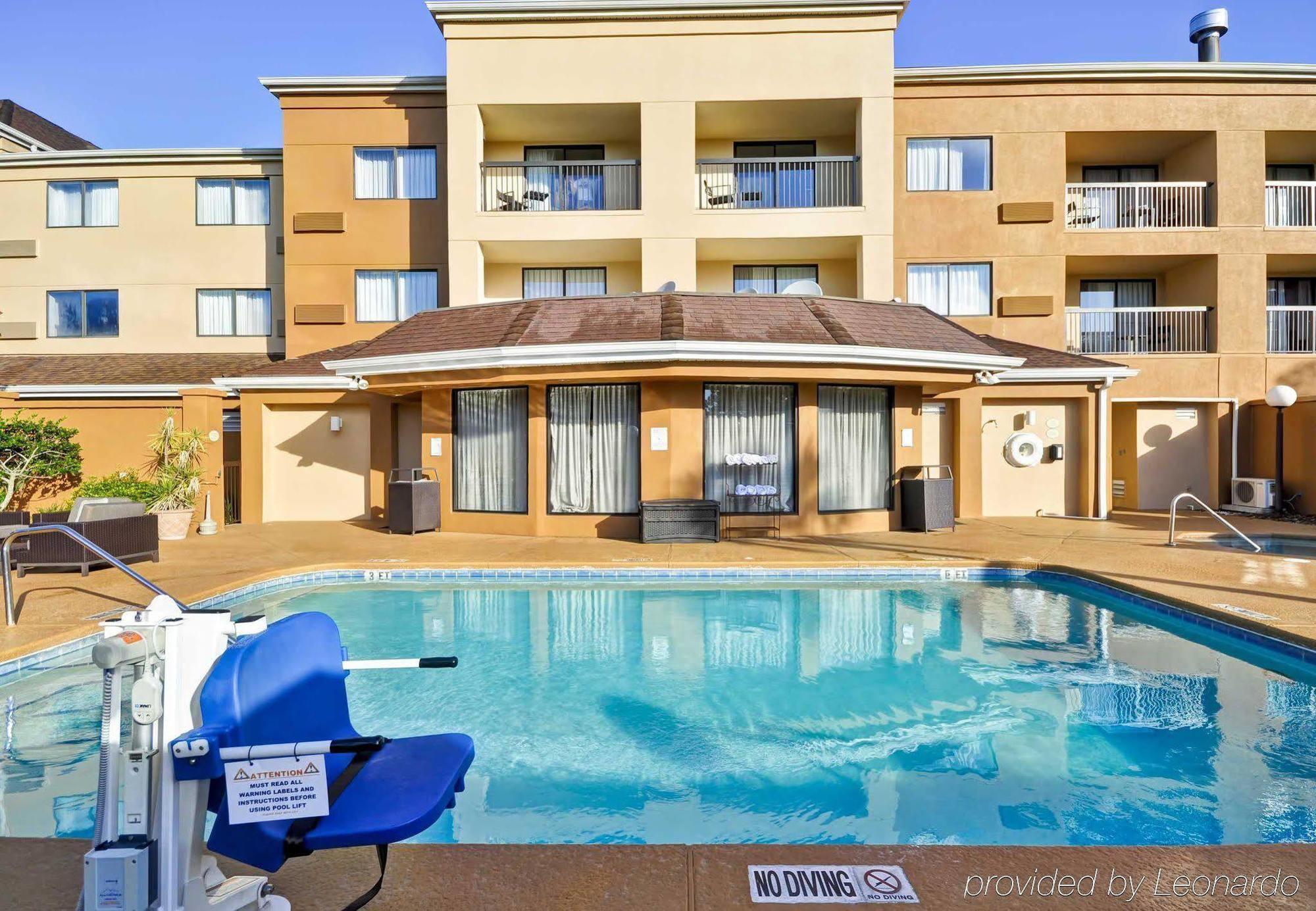 Courtyard By Marriott Jacksonville Airport/ Northeast Exterior foto